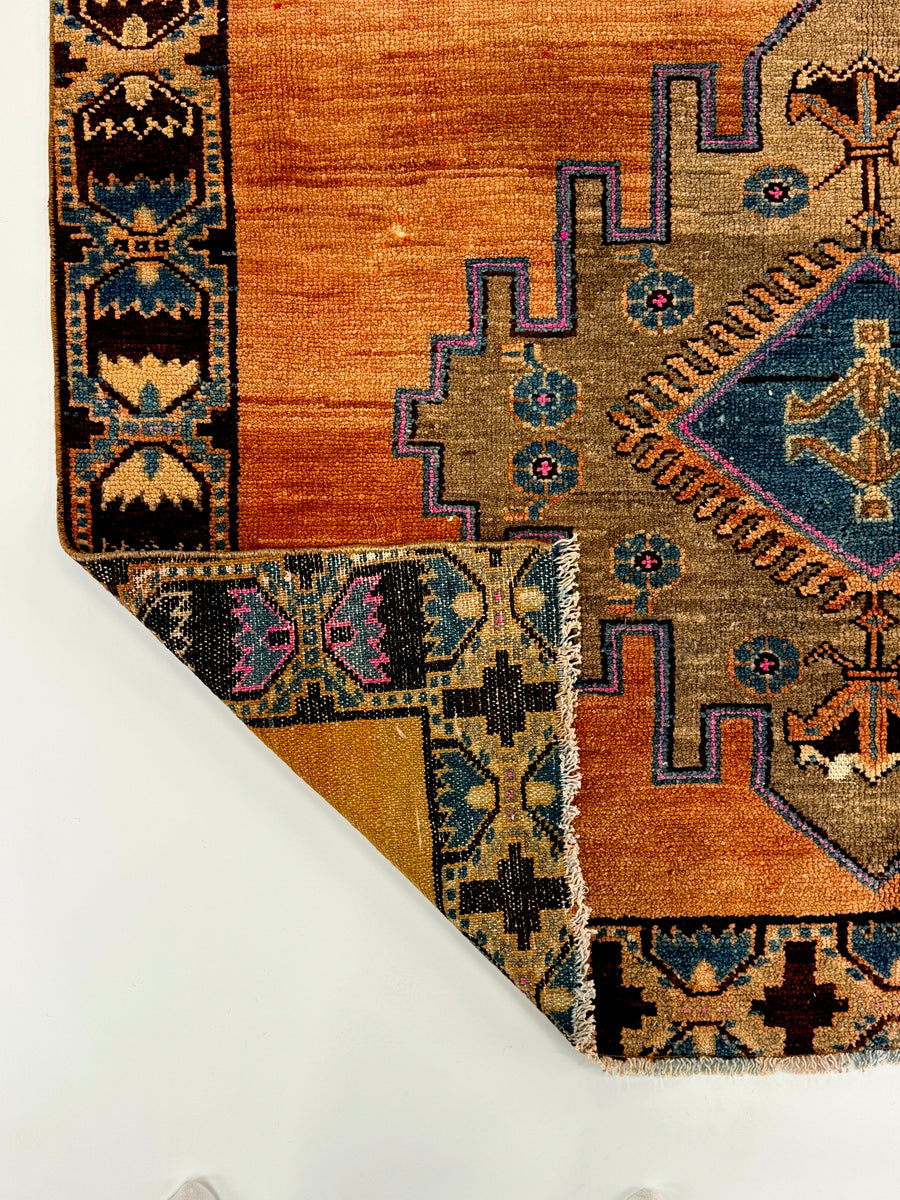 The Wawona Vintage Oushak Rug (5.6x11.5')